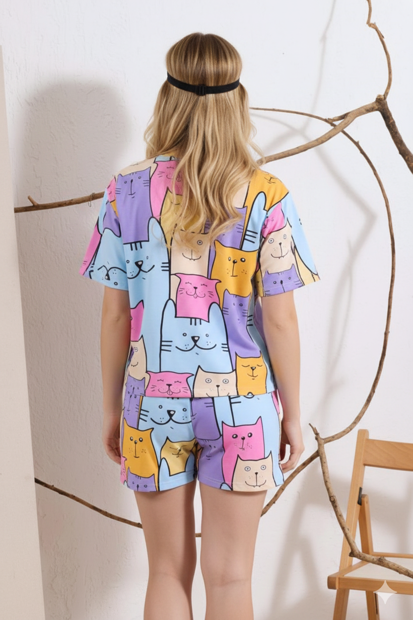 Multicolored Kitty Short Nightsuit Set